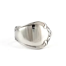 Oneida Chateau Stainless Steel Spoon Ring